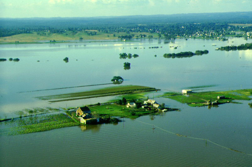 Aerial view of flooding Hawkesbury Nepean Valley May 1988