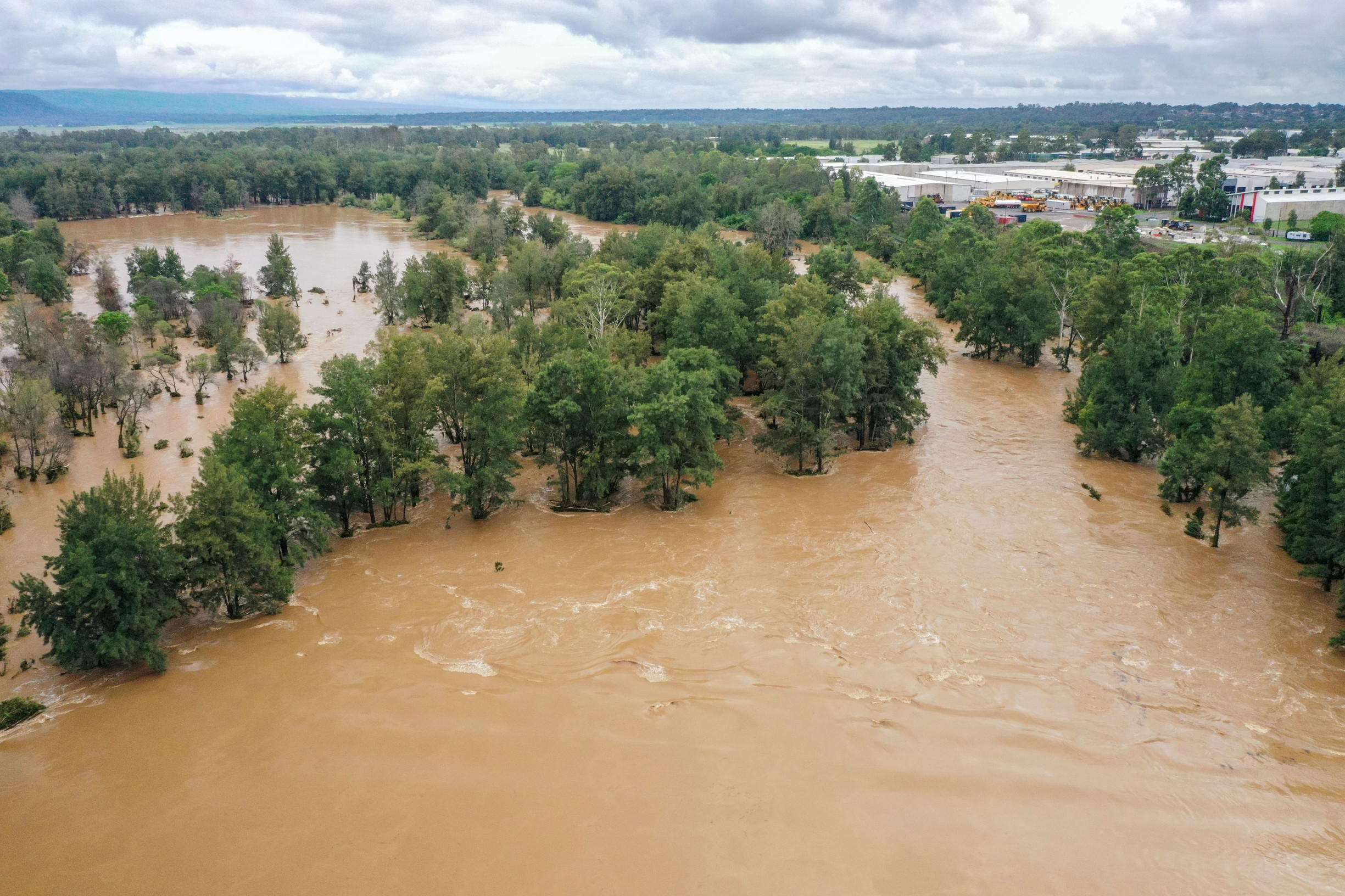 flooded-nepean-river-10-february-2020