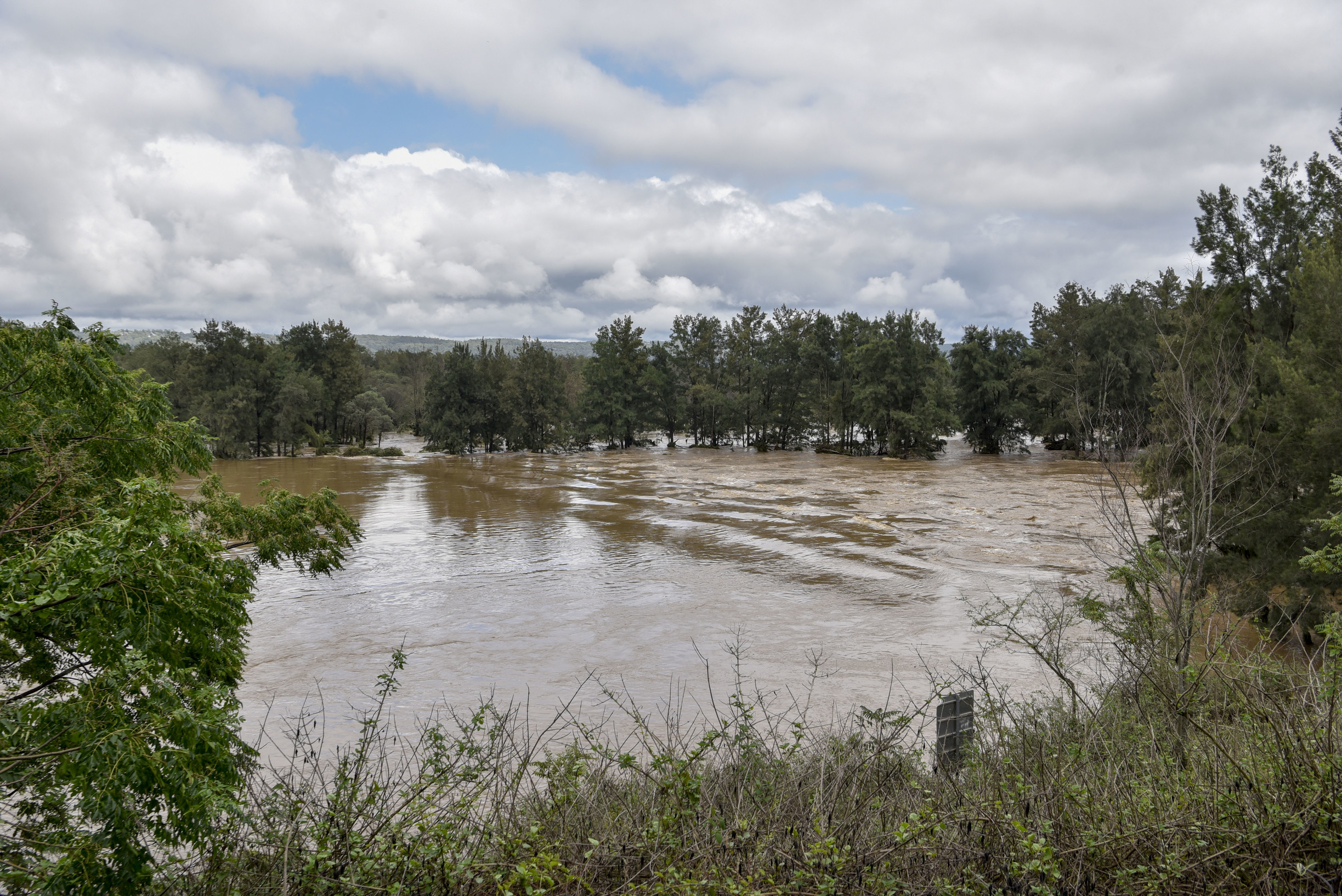 penrith-weir-under-floodwater-10-february-2020