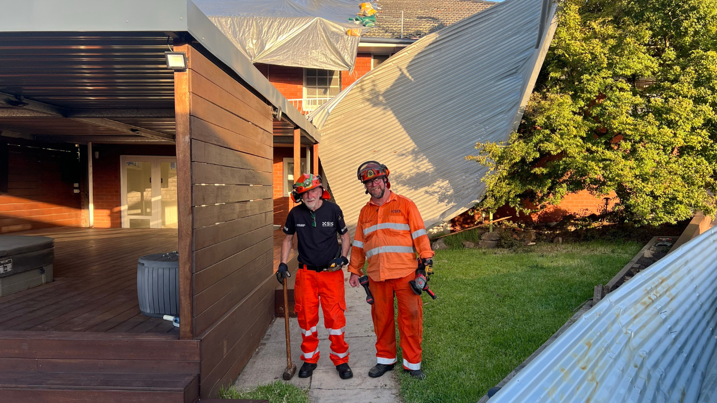 Blue Mountains unit members who are doing damage assessments in Cessnock